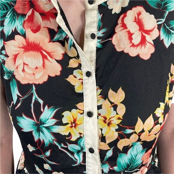 Kensie Dresses Floral Button Down Sleeveless Dress - Picture 10 of 12